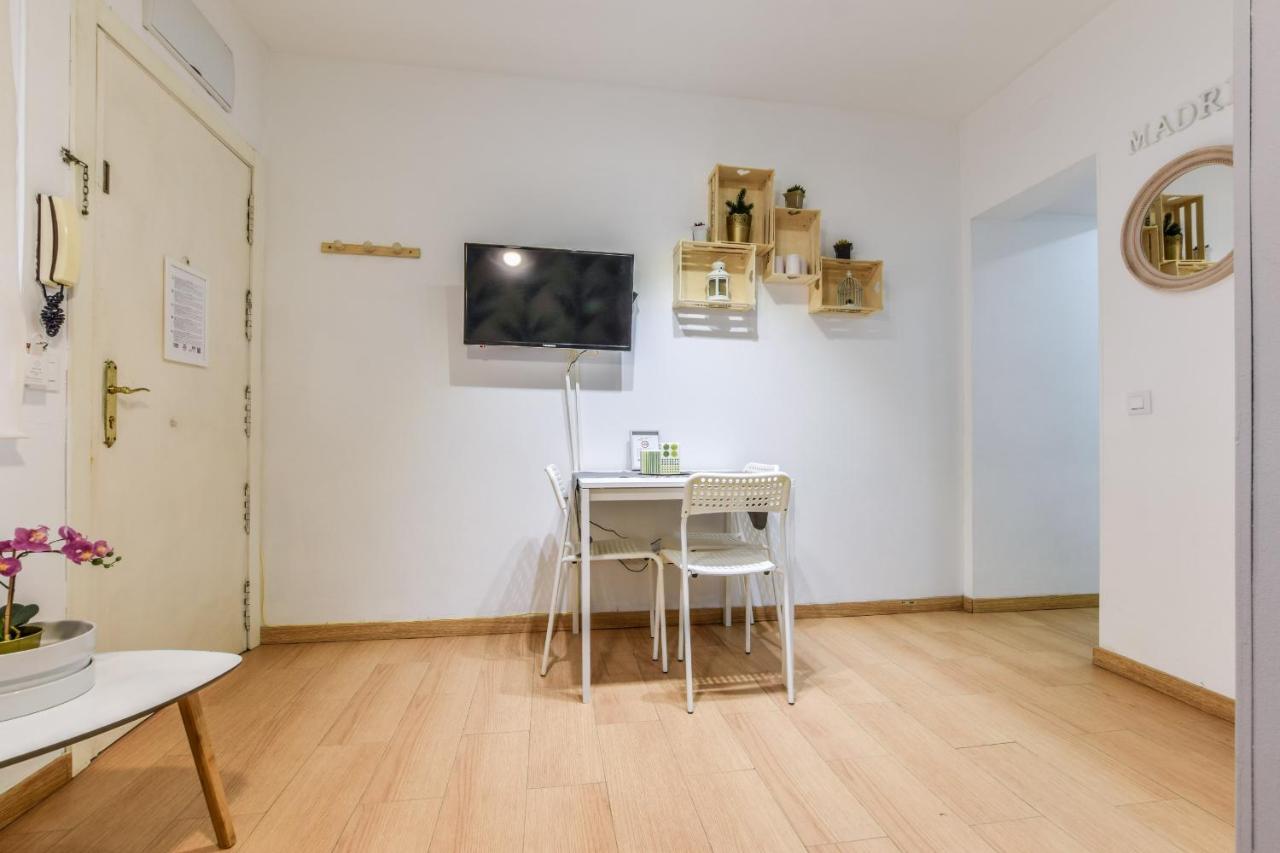Acogedor Piso Madrid Centro Alquiler Temporal Apartman Kültér fotó